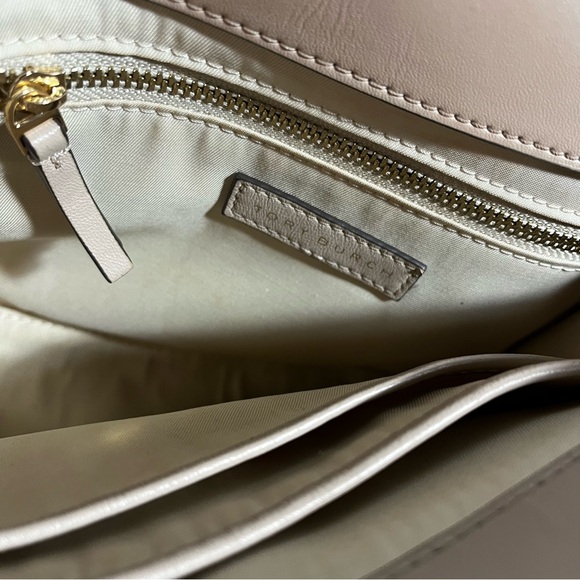 TORY BURCH SAVANNAH CONVERTIBLE SHOULDER BAG BEIGE - Picture 10 of 13